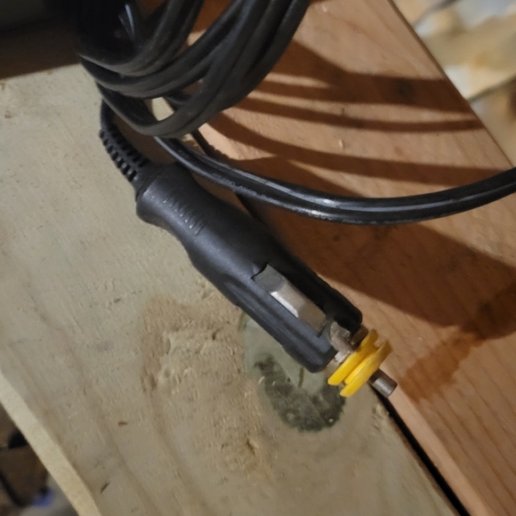Dewalt Battery Chargers - Picture 5 of 7